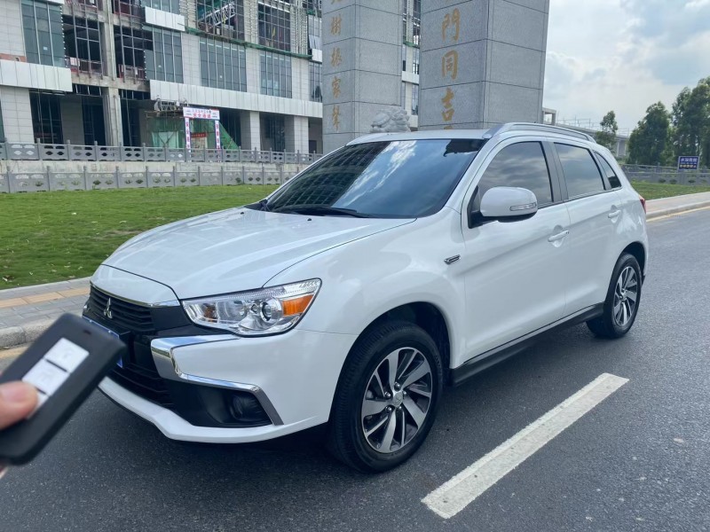 广州20年三菱劲炫8