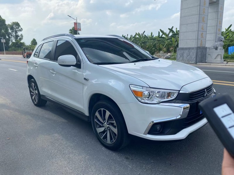 广州20年三菱劲炫7