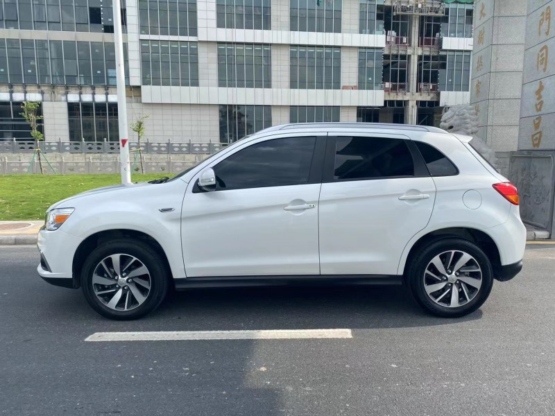 广州20年三菱劲炫6