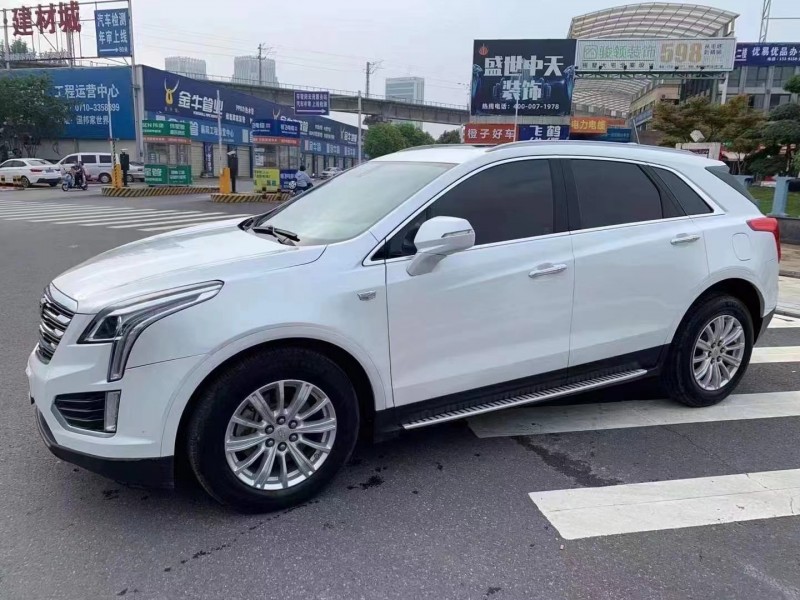 荊州17年凱迪拉克XT52