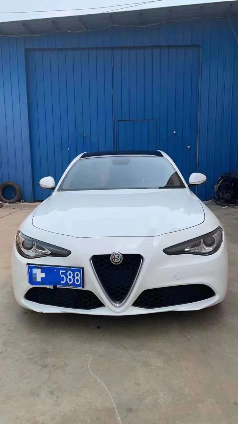 北京18年阿爾法·羅密歐ALFA 1561