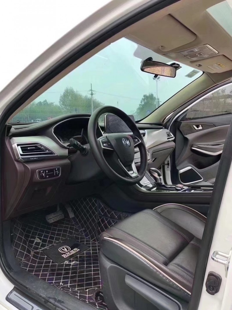 枣庄18年长安汽车睿骋CC6