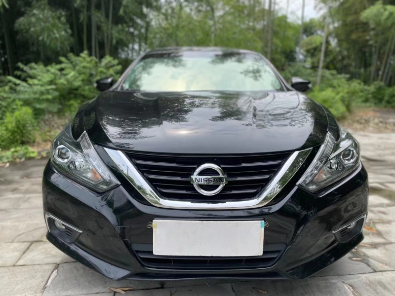上饒18年日產天籟1