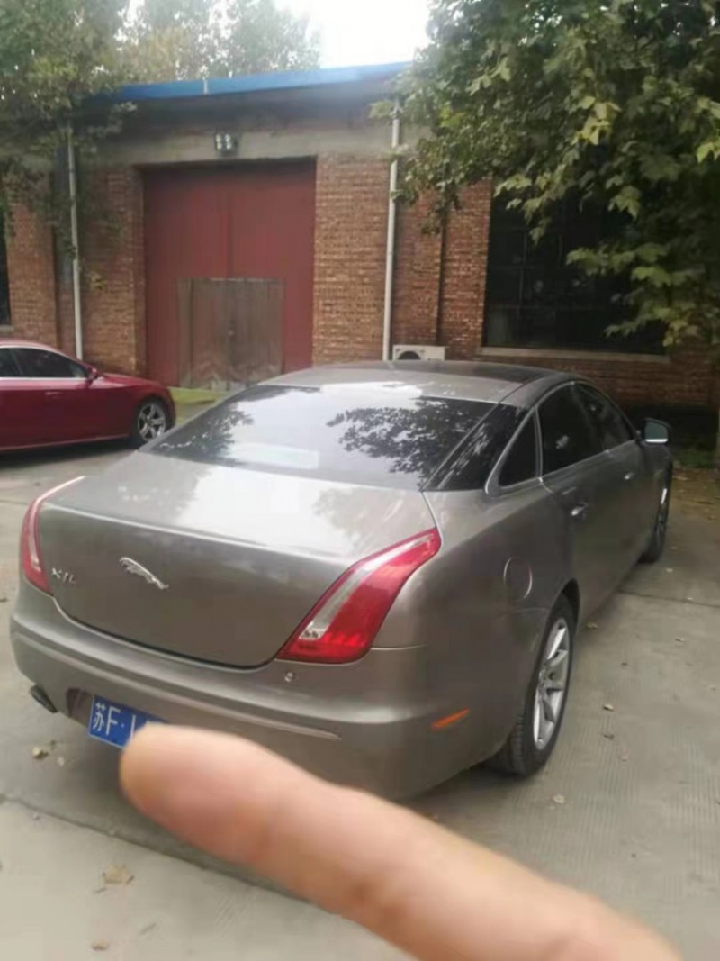 保定12年捷豹XJ8
