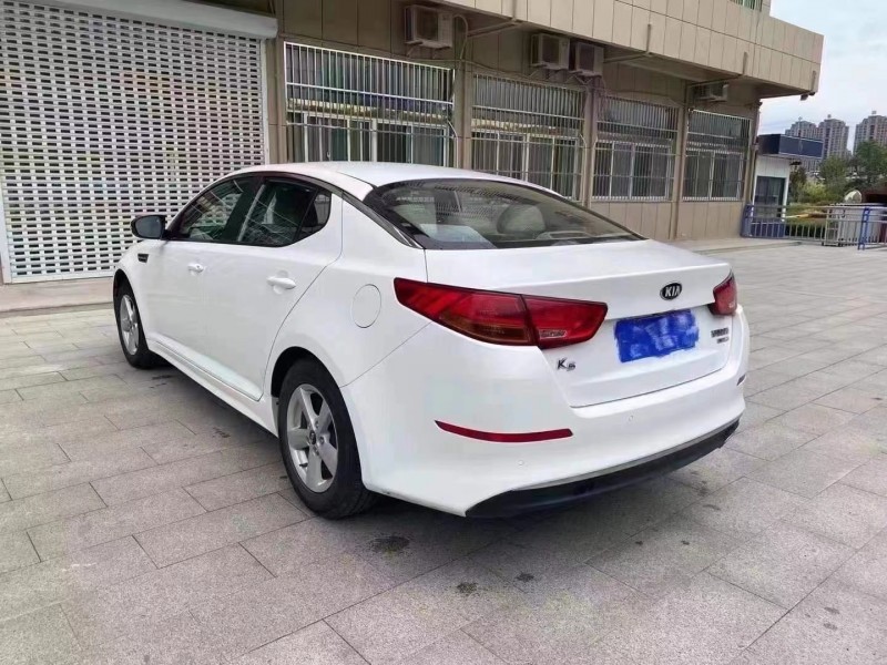 徐州15年起亞K57