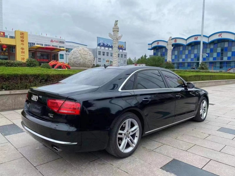 聊城11年奧迪A8L3