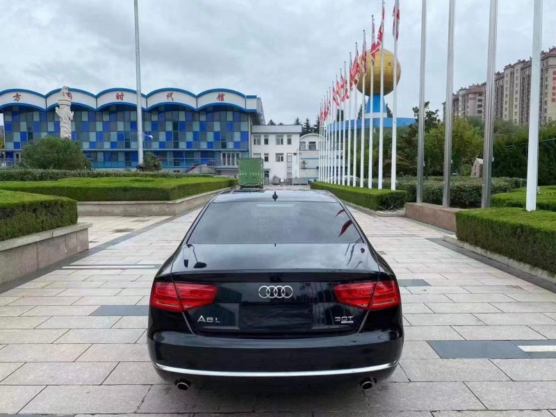聊城11年奧迪A8L1
