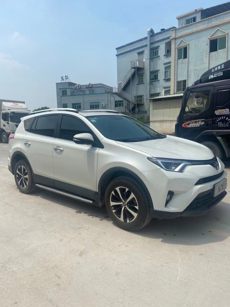 東莞18年豐田RAV4榮放3