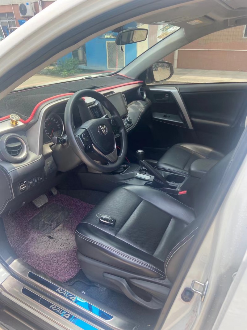 東莞18年豐田RAV4榮放4