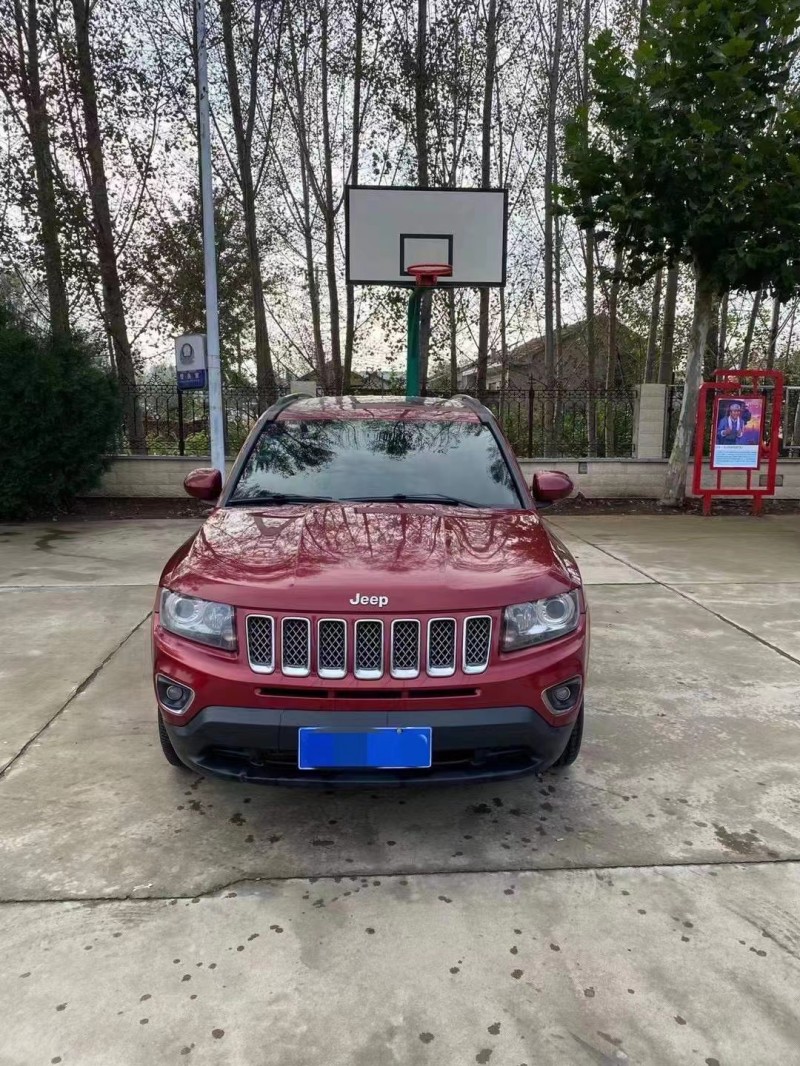 東營14年Jeep指南者1
