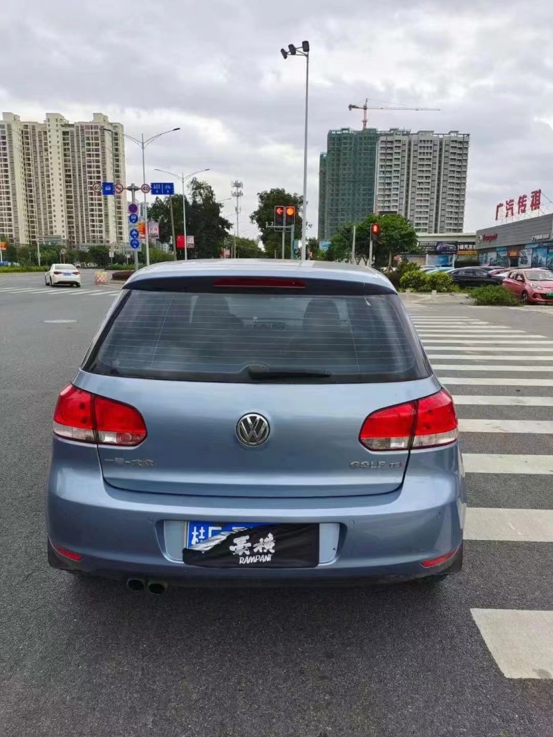 欽州11年大眾高爾夫2