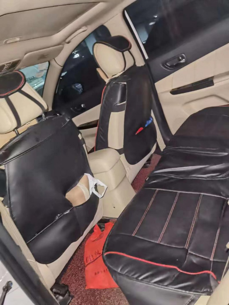 成都15年長安汽車逸動4