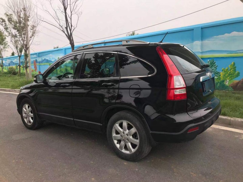 青島09年本田CR-V6