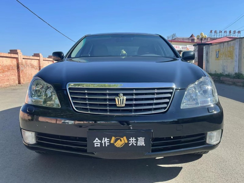 哈爾濱07年豐田皇冠1