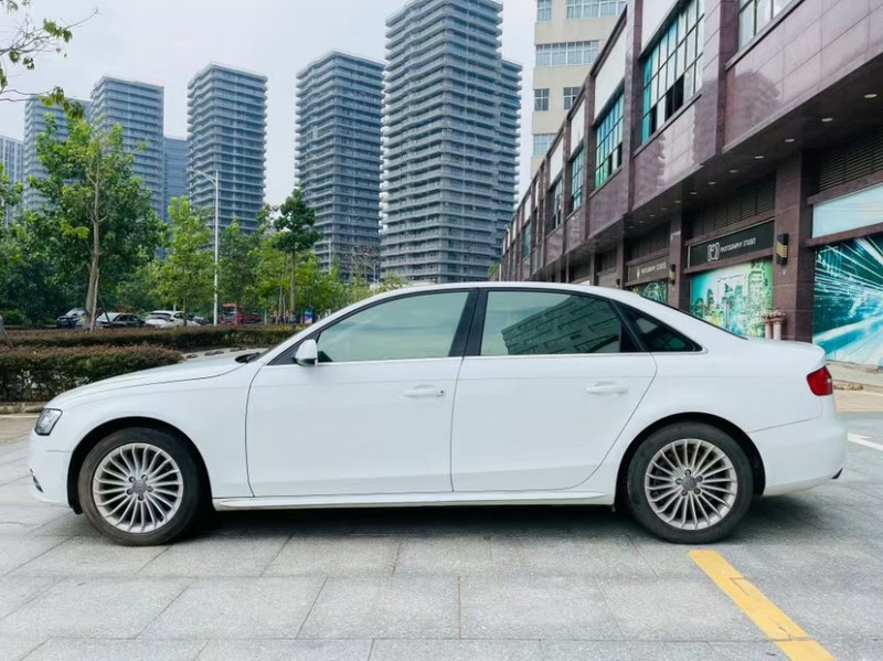 東莞16年奧迪A4L3