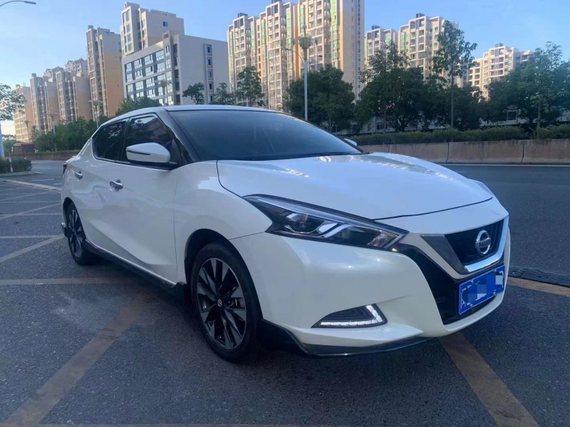 廈門20年日產藍鳥8