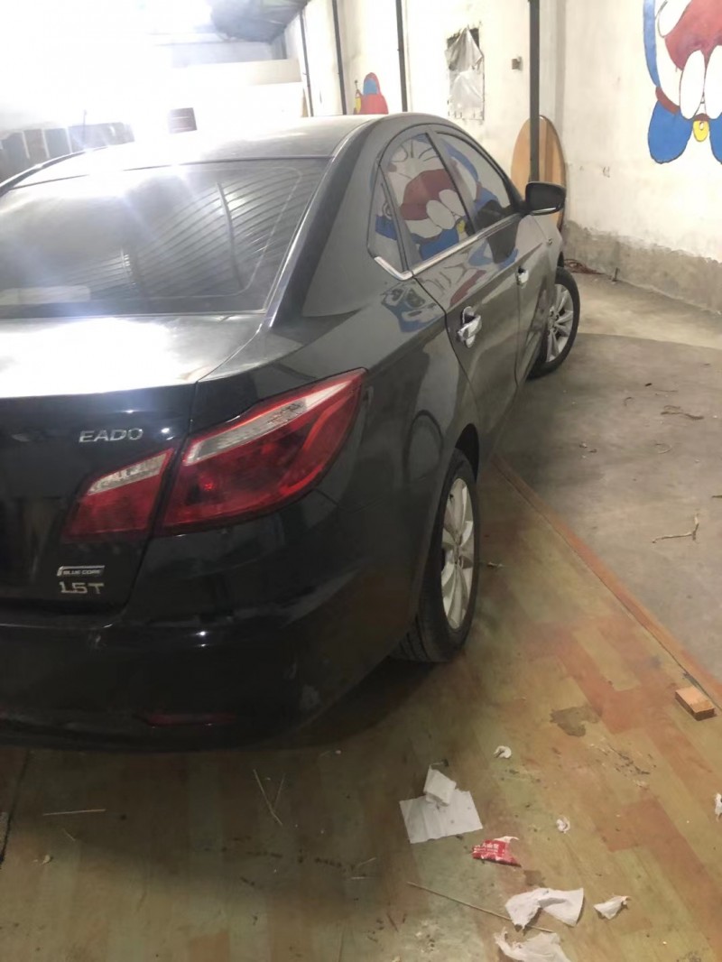 大同14年長安汽車逸動8