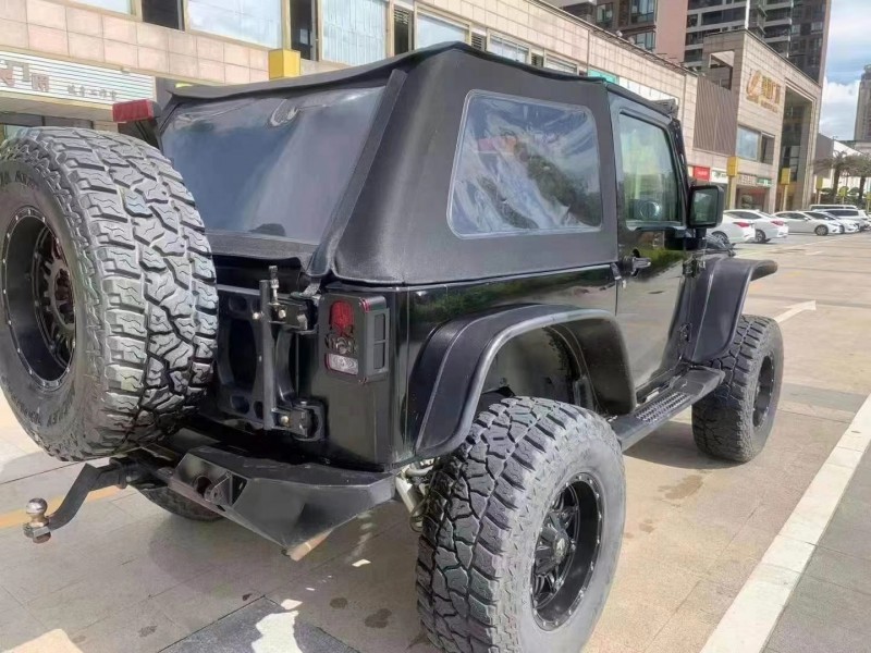 深圳13年Jeep牧馬人4