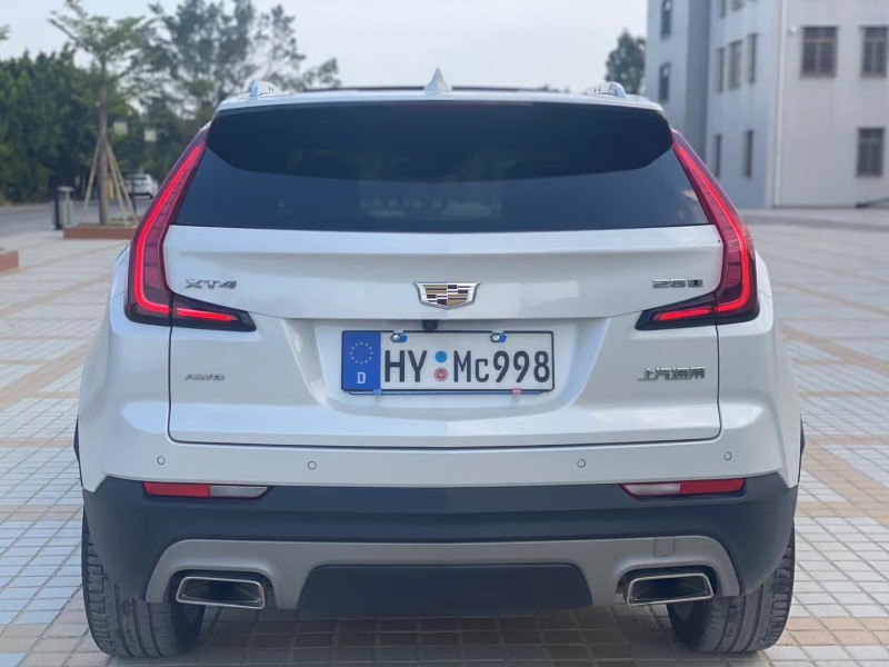 汕頭19年凱迪拉克XT48