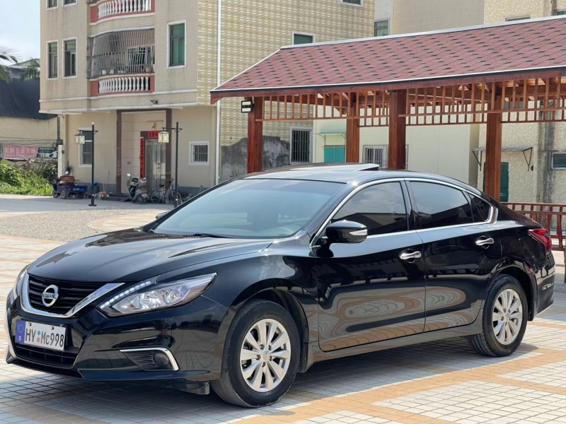 汕頭17年日產天籟3