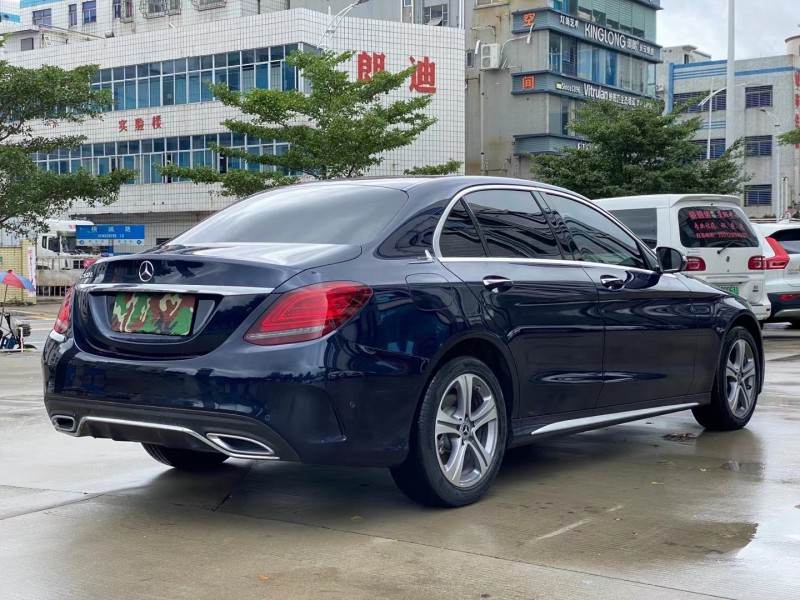 東莞20年奔馳C8