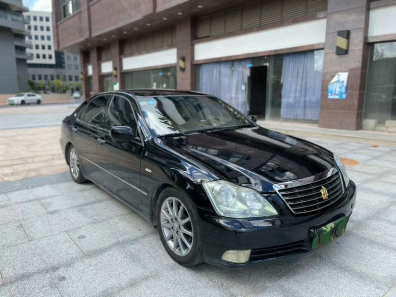 東莞05年豐田皇冠2