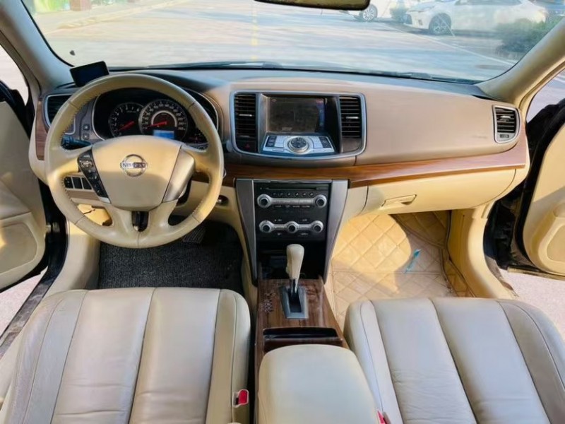 東莞13年日產天籟5