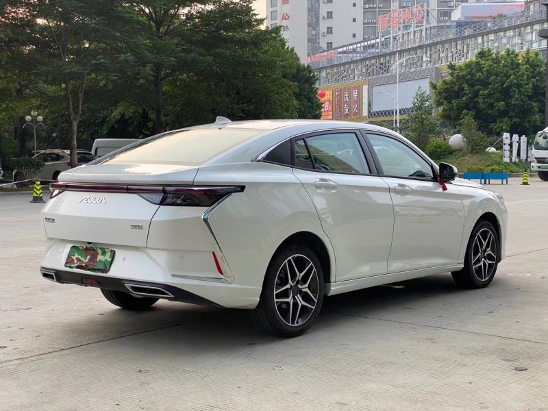 東莞21年東風奕炫8