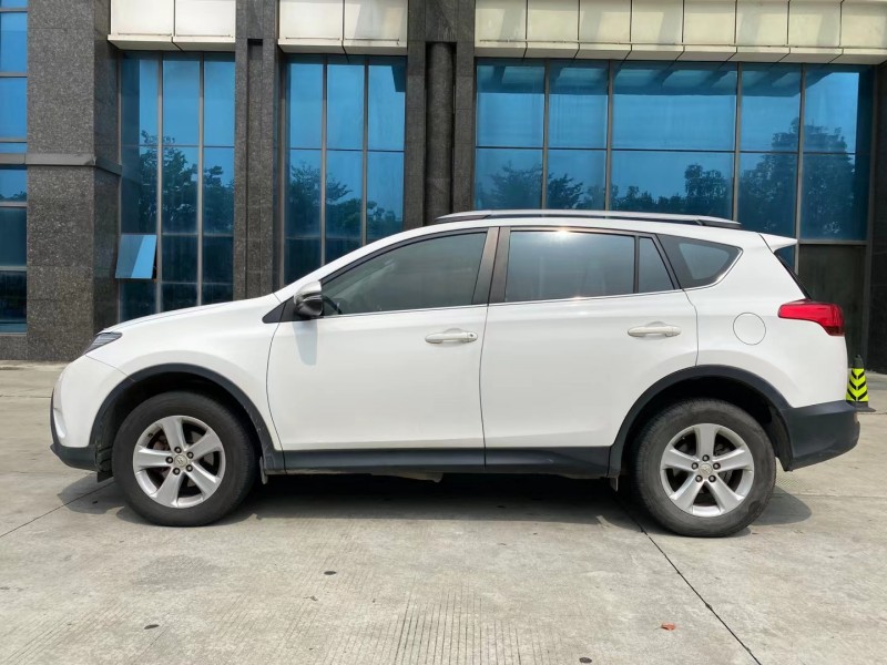 東莞14年豐田RAV4榮放6