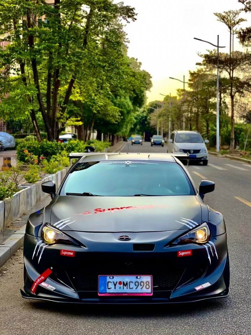 汕頭13年斯巴魯BRZ1