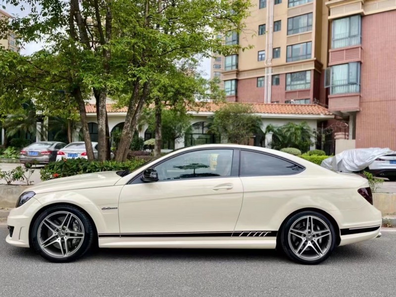 汕頭12年奔馳AMG C637
