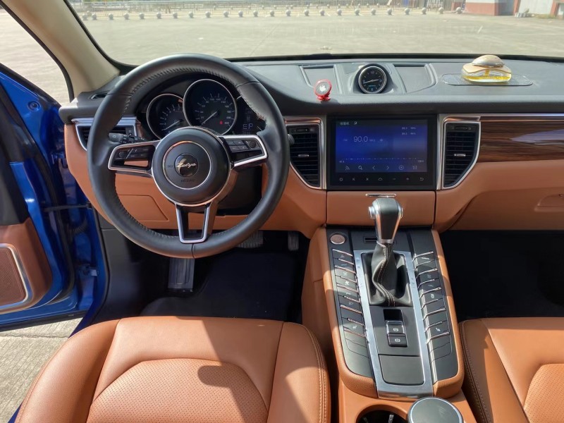 汕头18年众泰SR97