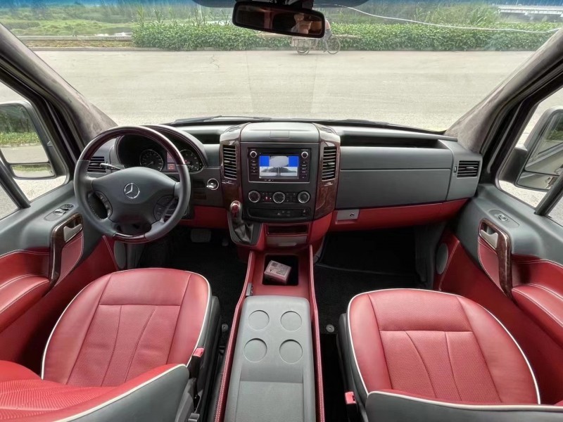 枣庄13年奔驰斯宾特4