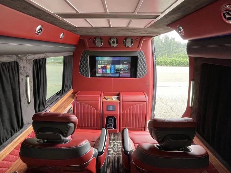 枣庄13年奔驰斯宾特5