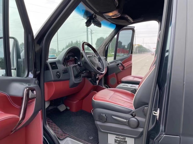 枣庄13年奔驰斯宾特6