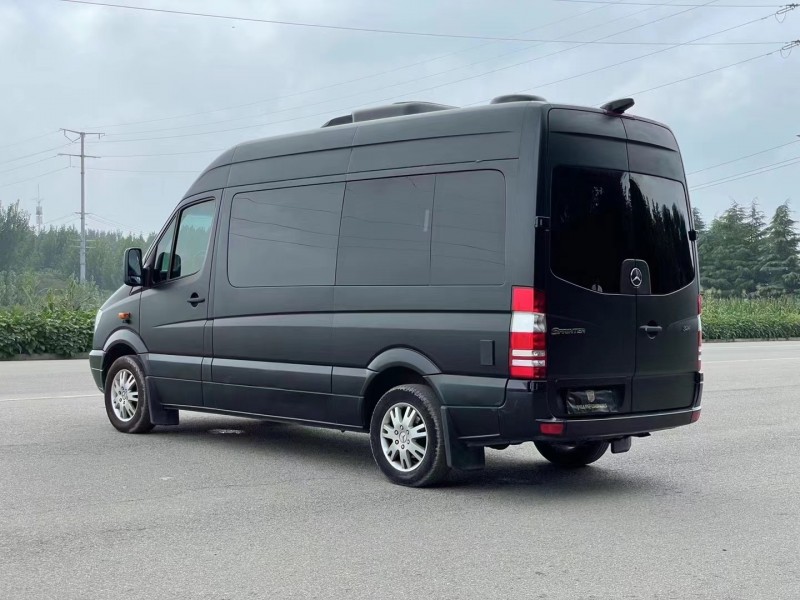 枣庄13年奔驰斯宾特9