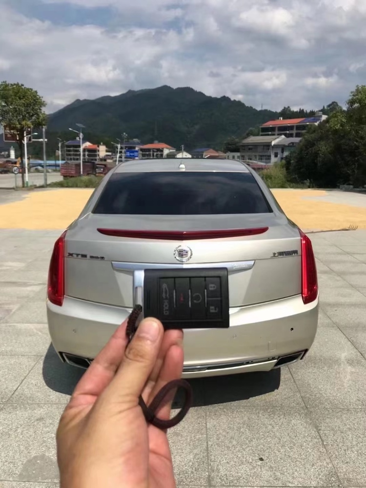 婁底13年凱迪拉克XTS7