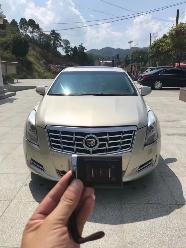 婁底13年凱迪拉克XTS8