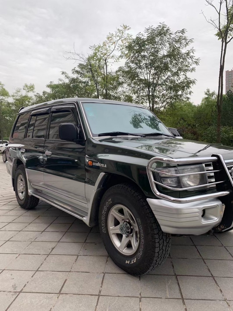 平涼14年獵豹汽車黑金剛2