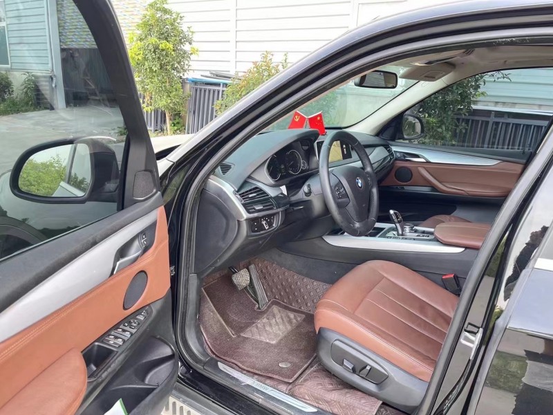 武汉17年宝马X56