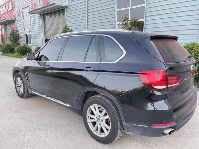 武汉17年宝马X58