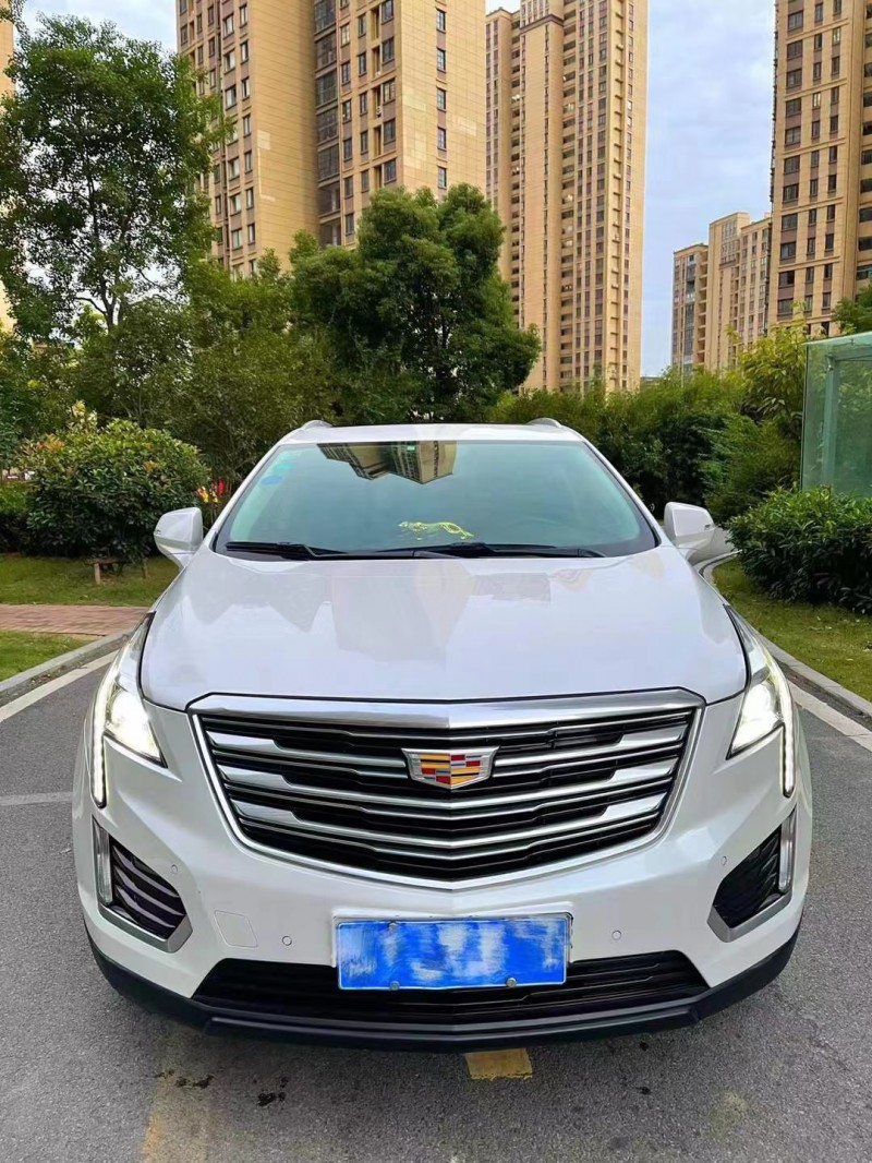 阜陽16年凱迪拉克XT51