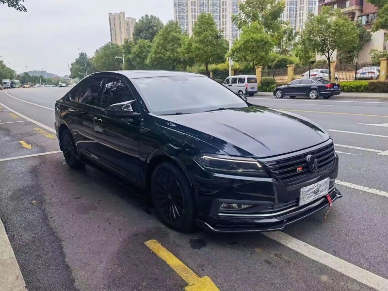 益陽18年大眾朗逸2