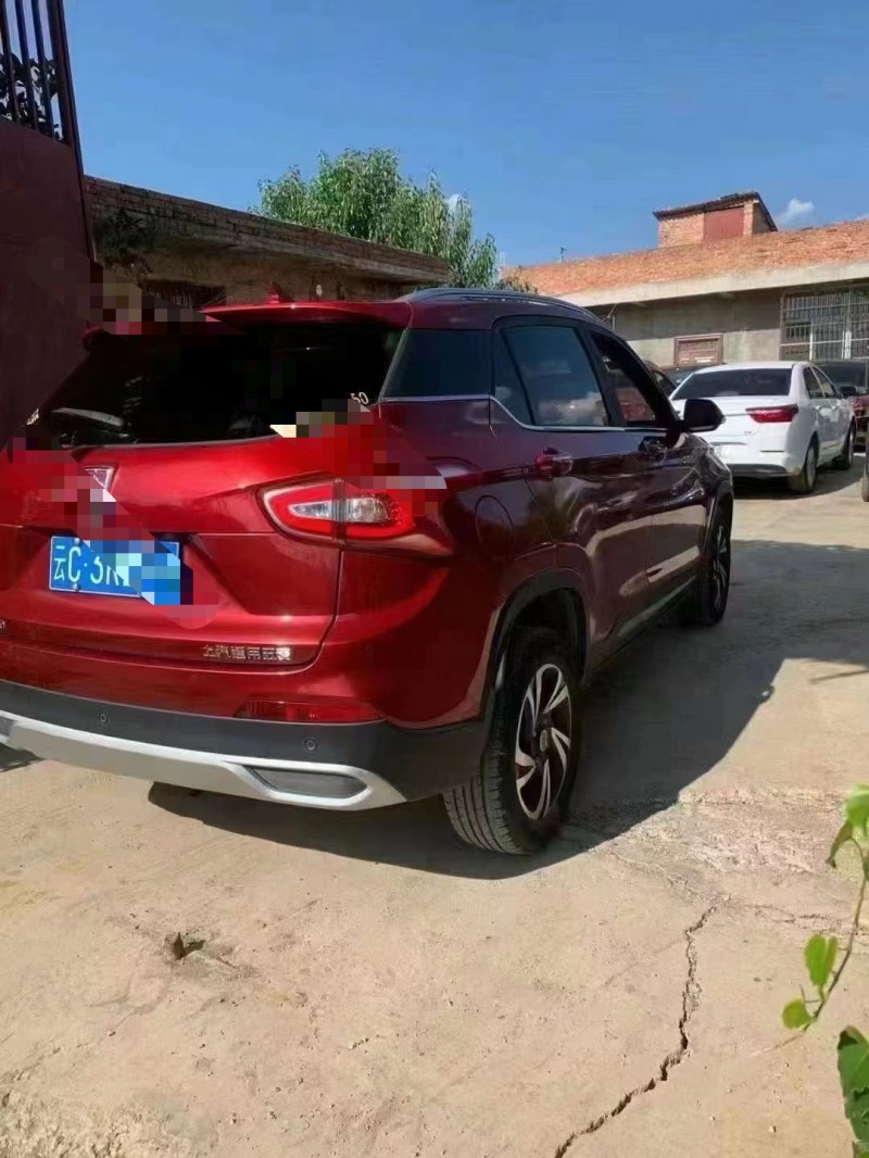昆明18年寶駿5104