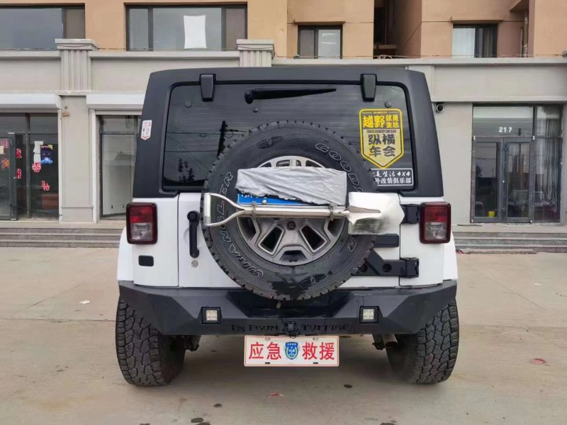 保定17年Jeep牧馬人5
