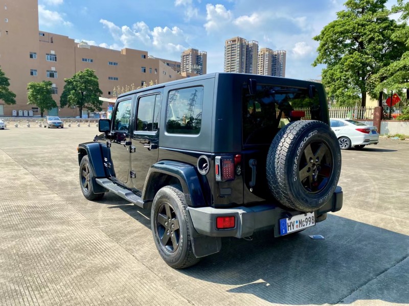 汕頭11年Jeep牧馬人4