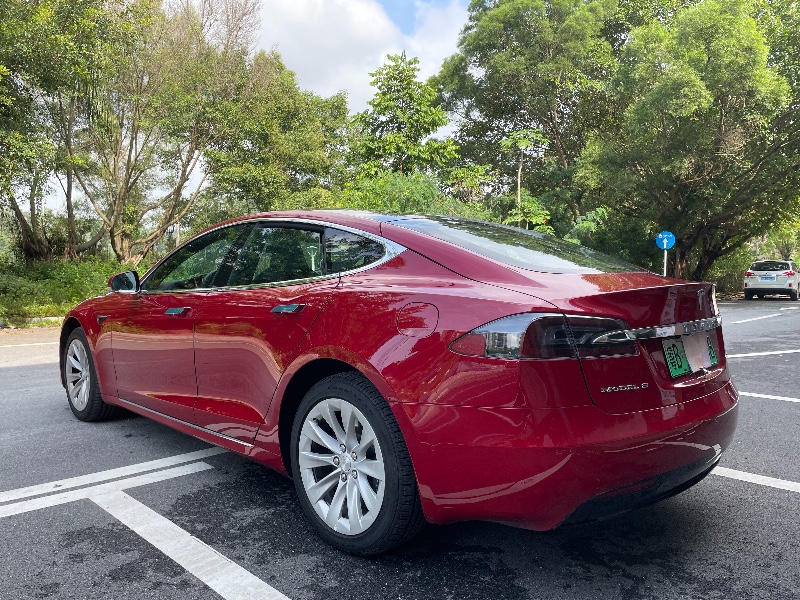 深圳18年特斯拉MODEL S9