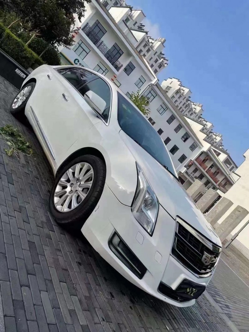 煙臺15年凱迪拉克XTS2