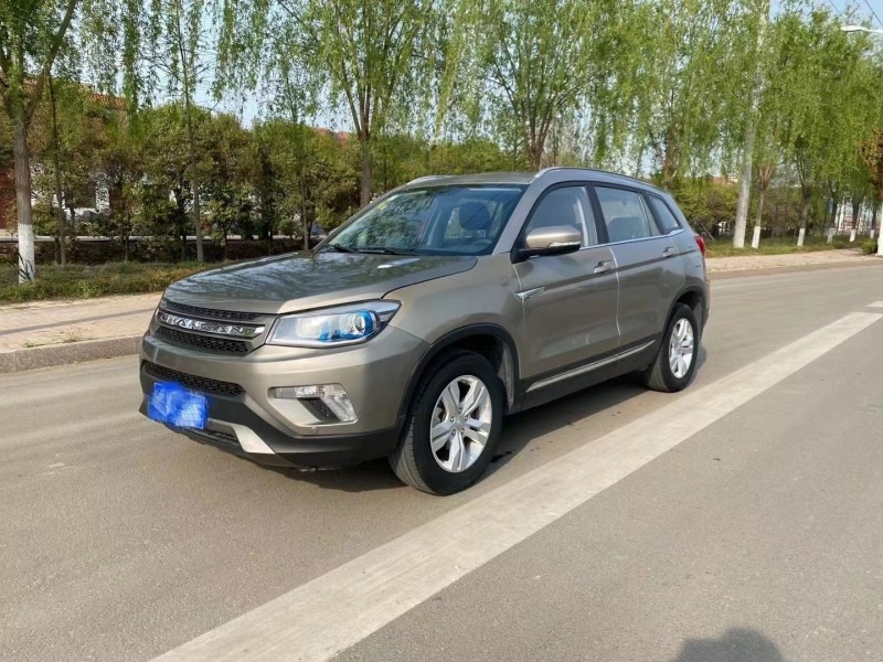 濟寧16年長安汽車CS753