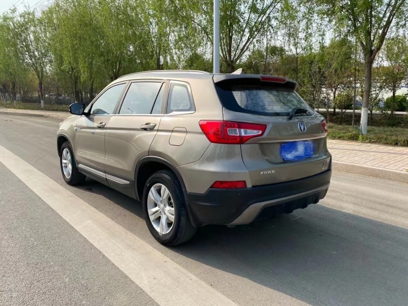 濟寧16年長安汽車CS754